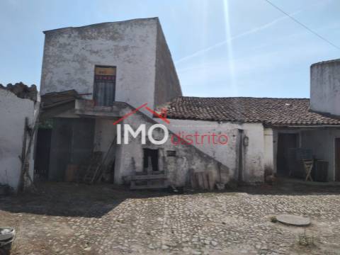 Moradia T3 Venda em Ribeira de Nisa e Carreiras,Portalegre