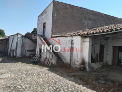 Moradia T3 Venda em Ribeira de Nisa e Carreiras,Portalegre