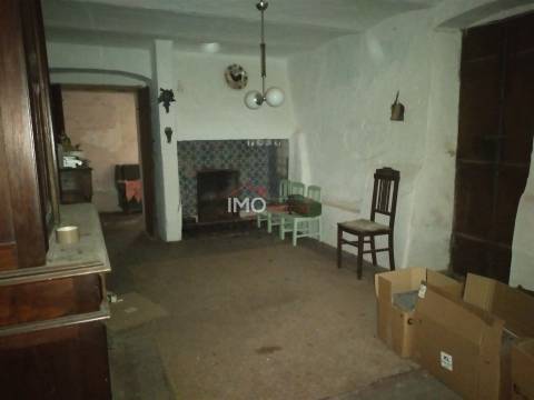 Moradia T5 Venda em Fronteira,Fronteira