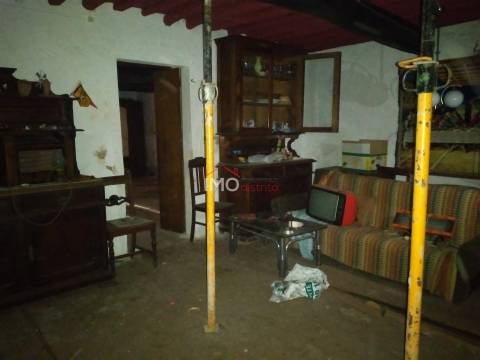 Moradia T5 Venda em Fronteira,Fronteira