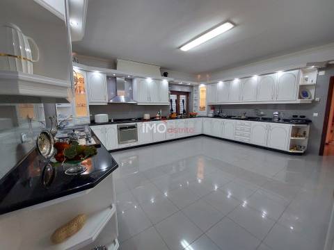 Moradia T5 Venda em Castelo Branco,Castelo Branco