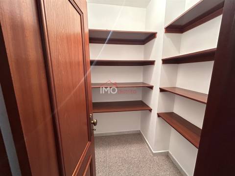 Apartamento T4 Venda em Sé e São Lourenço,Portalegre