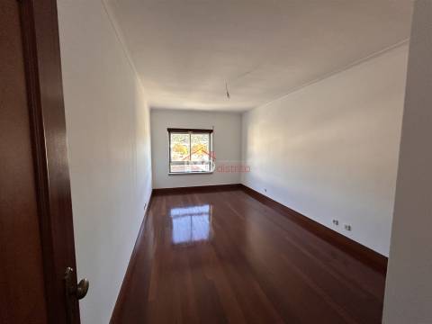 Apartamento T4 Venda em Sé e São Lourenço,Portalegre