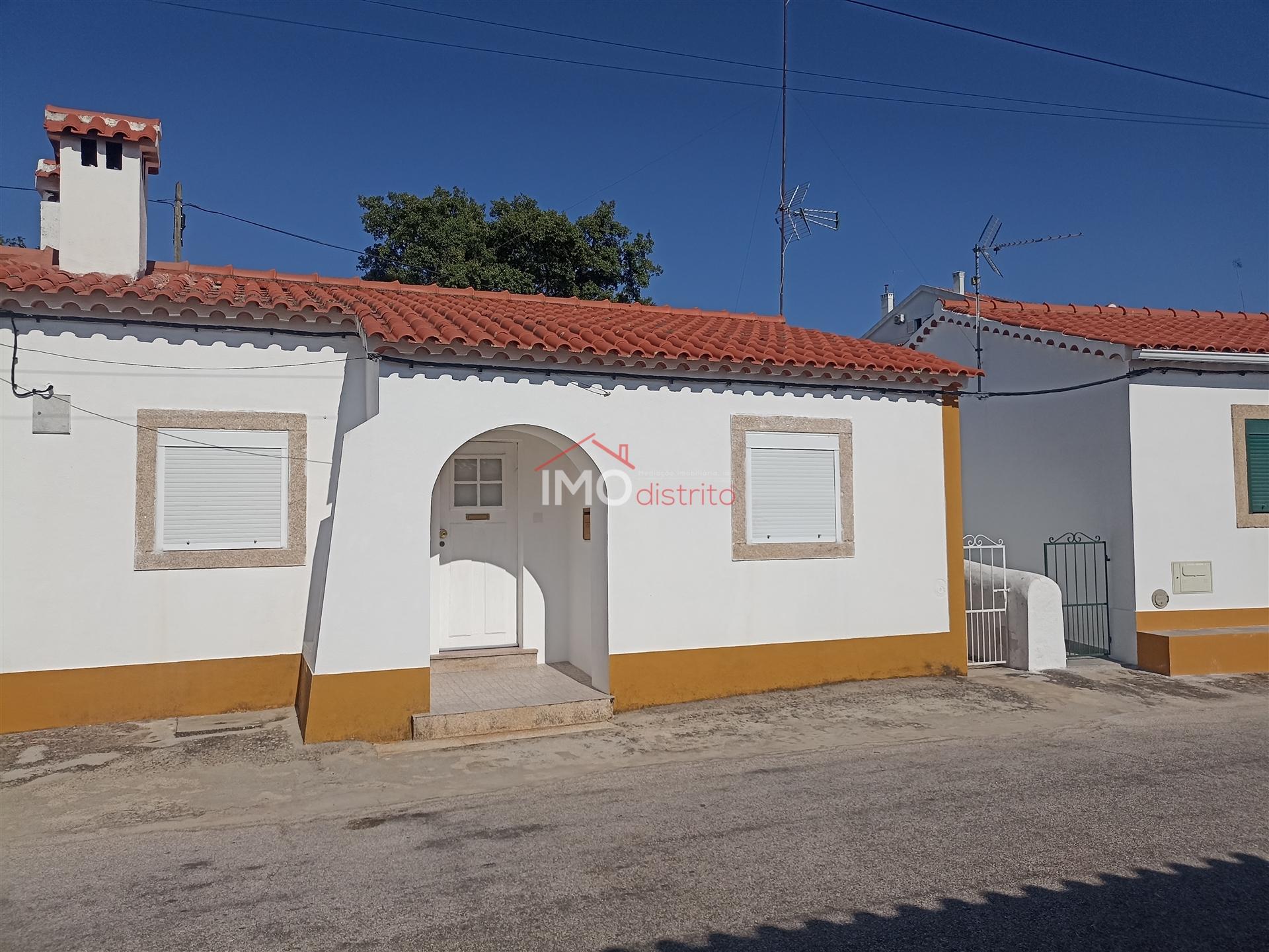 Moradia em Banda T2+1 Venda em Santo António das Areias,Marvão
