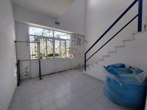 Armazém  Venda em Vila de Rei,Vila de Rei