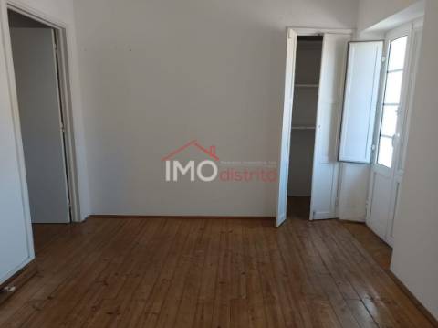Prédio T1+3 Venda em Sé e São Lourenço,Portalegre