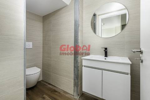 Moradia T3 Venda em Couto de Baixo e Couto de Cima,Viseu