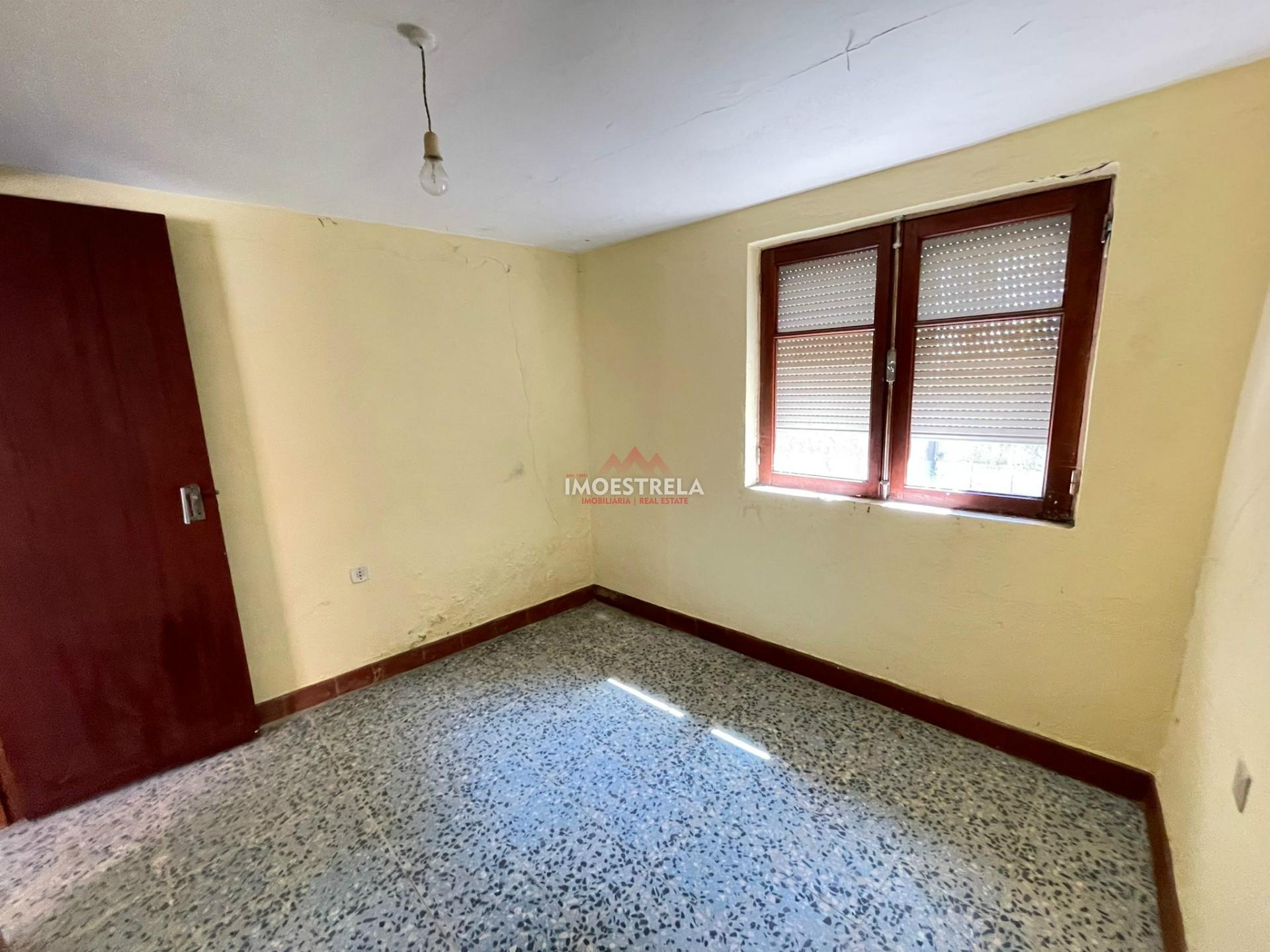 Moradia para Restaurar T2 Venda em Sazes da Beira,Seia
