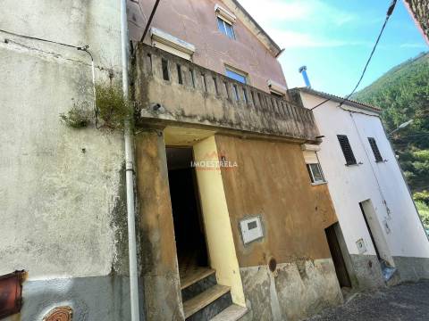 Moradia para Restaurar T2 Venda em Sazes da Beira,Seia