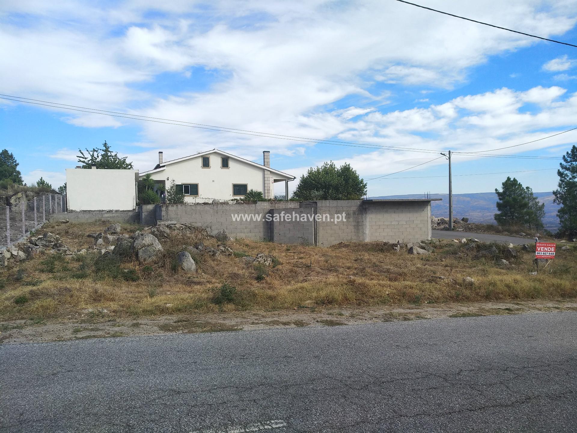 Lote de Terreno  Venda em Tavares (Chãs, Várzea e Travanca),Mangualde