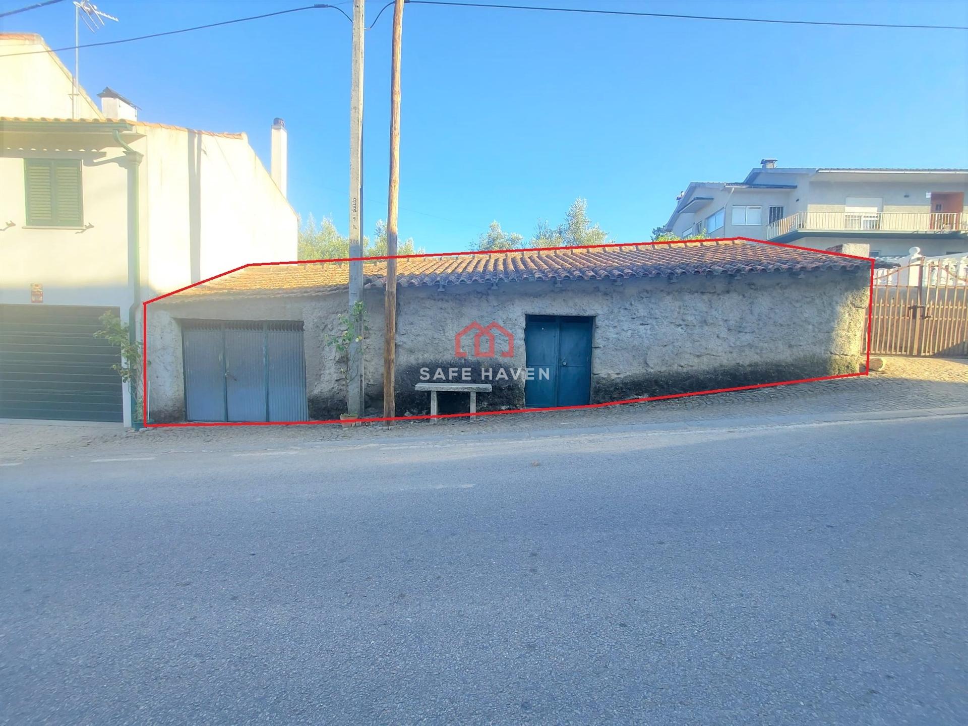 Armazém  Venda em Santiago de Cassurrães e Póvoa de Cervães,Mangualde