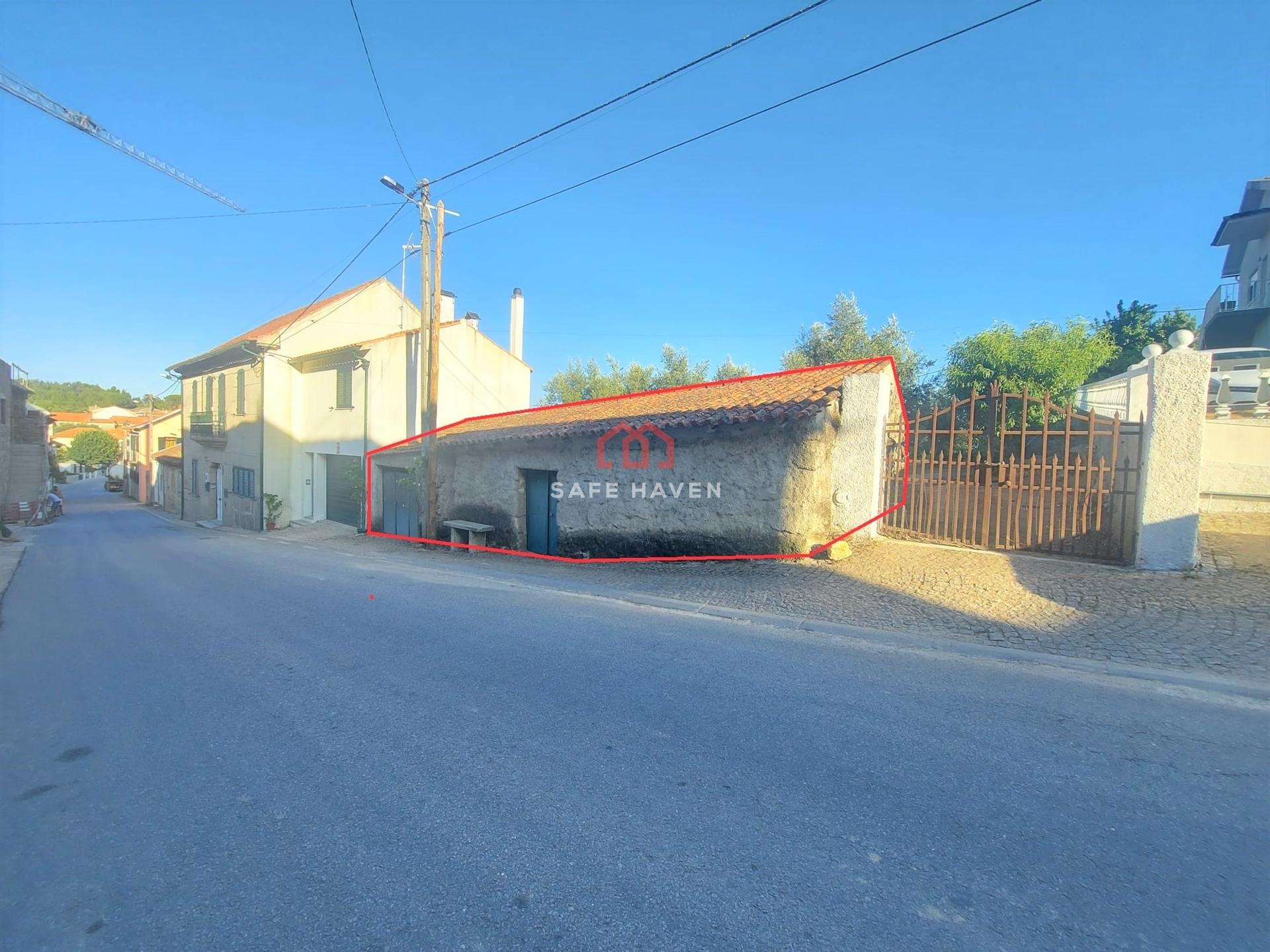 Armazém  Venda em Santiago de Cassurrães e Póvoa de Cervães,Mangualde