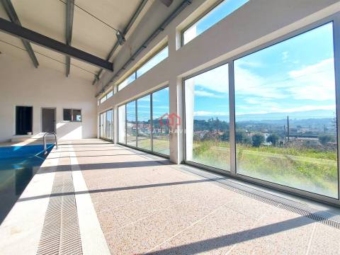 Moradia Isolada T5 Venda em Vila Nova de Tazem,Gouveia