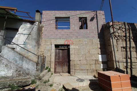 Moradia T2 Venda em Mangualde, Mesquitela e Cunha Alta,Mangualde