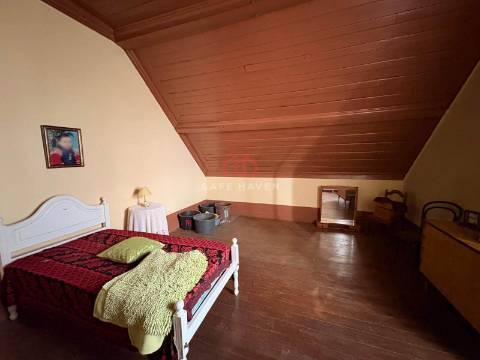 Moradia Isolada T8 Venda em Santa Comba,Seia