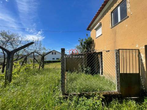 Moradia Isolada T2 Venda em Tavares (Chãs, Várzea e Travanca),Mangualde
