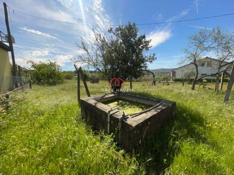 Moradia Isolada T2 Venda em Tavares (Chãs, Várzea e Travanca),Mangualde