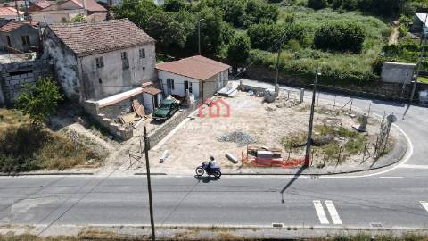 Moradia Isolada T2 Venda em Santiago de Cassurrães e Póvoa de Cervães,Mangualde