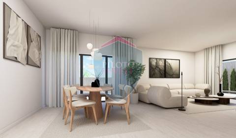 Moradia Geminada T4 Venda em Viseu,Viseu