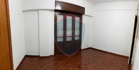 Apartamento T1 Venda em Amora,Seixal