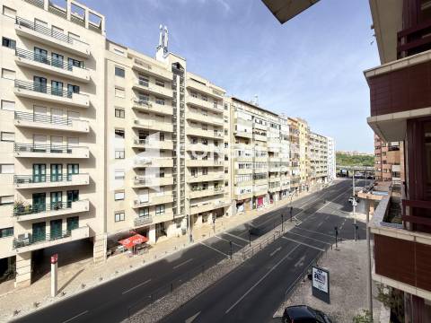 Apartamento T3 Venda em São Domingos de Benfica,Lisboa