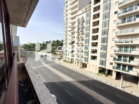 Apartamento T3 Venda em São Domingos de Benfica,Lisboa