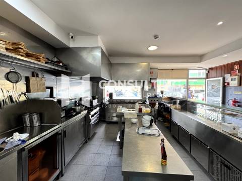 Loja  Arrendamento em Porto Salvo,Oeiras