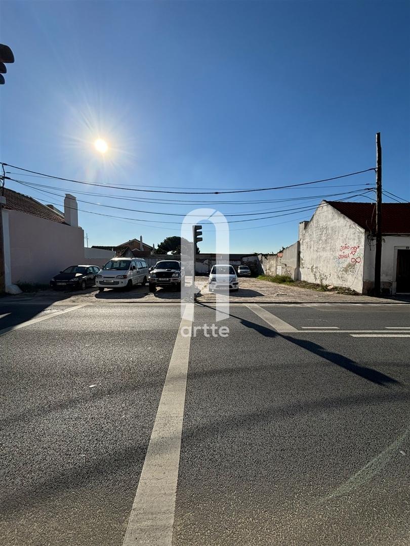 Lote de Terreno, Setúbal, Barreiro