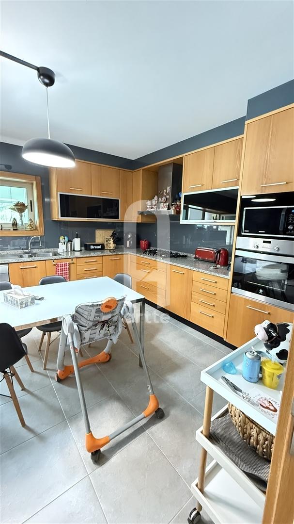 Apartamento T4 de luxo em Oliveira de Azemeis