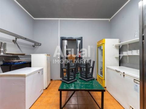 Restaurante  Trespasse em Infias,Vizela