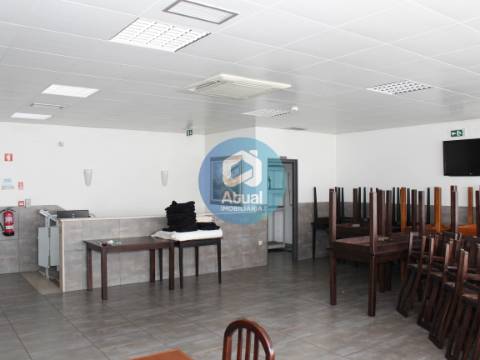 Loja  Arrendamento em Caldas de Vizela (São Miguel e São João),Vizela
