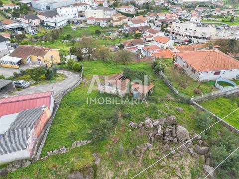 Moradia para Restaurar T2 Venda em Vilarinho,Santo Tirso