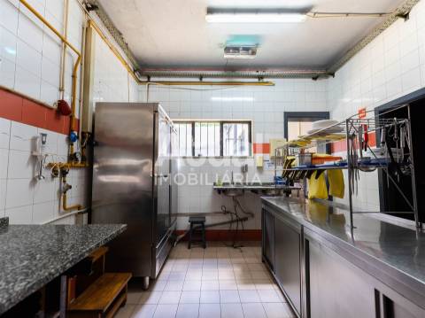 Restaurante  Trespasse em Infias,Vizela