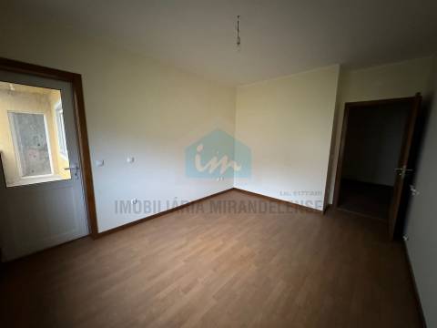 Apartamento T2 para venda em Vinhais
