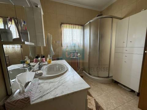 Moradia T5 para Venda em Vale de Telhas