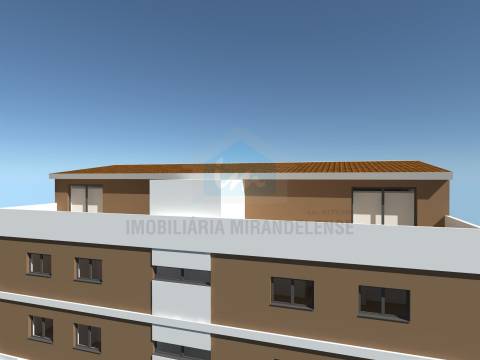 T3 Duplex Novo em Mirandela com amplo Terraço