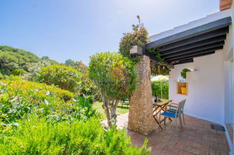 Para venda na Quinta do Paraíso, Carvoeiro, moradia com 2 quartos e jardim privado