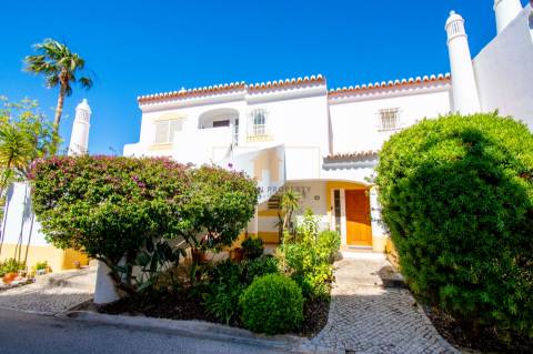 Apartamento T2 Venda em Lagoa e Carvoeiro,Lagoa (Algarve)