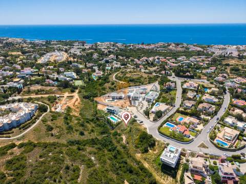 Lote para venda em Carvoeiro