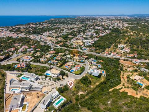 Lote para venda em Carvoeiro