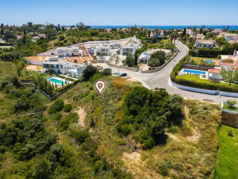 Lote para venda em Carvoeiro