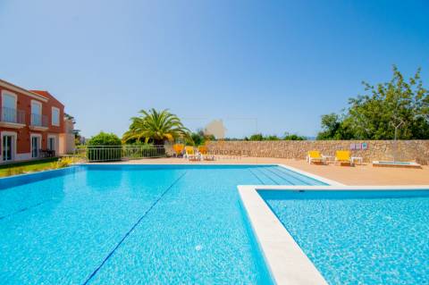 Quartershare em T2 de luxo com segurança 24H e piscina no Vale da Pinta
