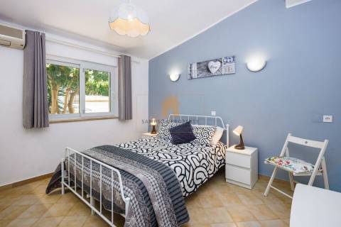 Para venda - Moradia de 3 quartos com piscina em Carvoeiro