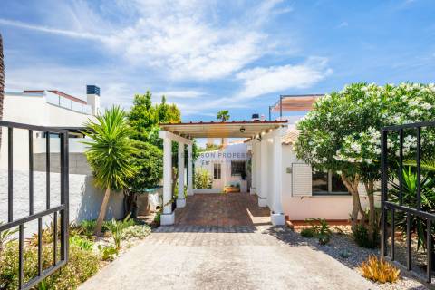 Para venda - Moradia de 3 quartos com piscina em Carvoeiro