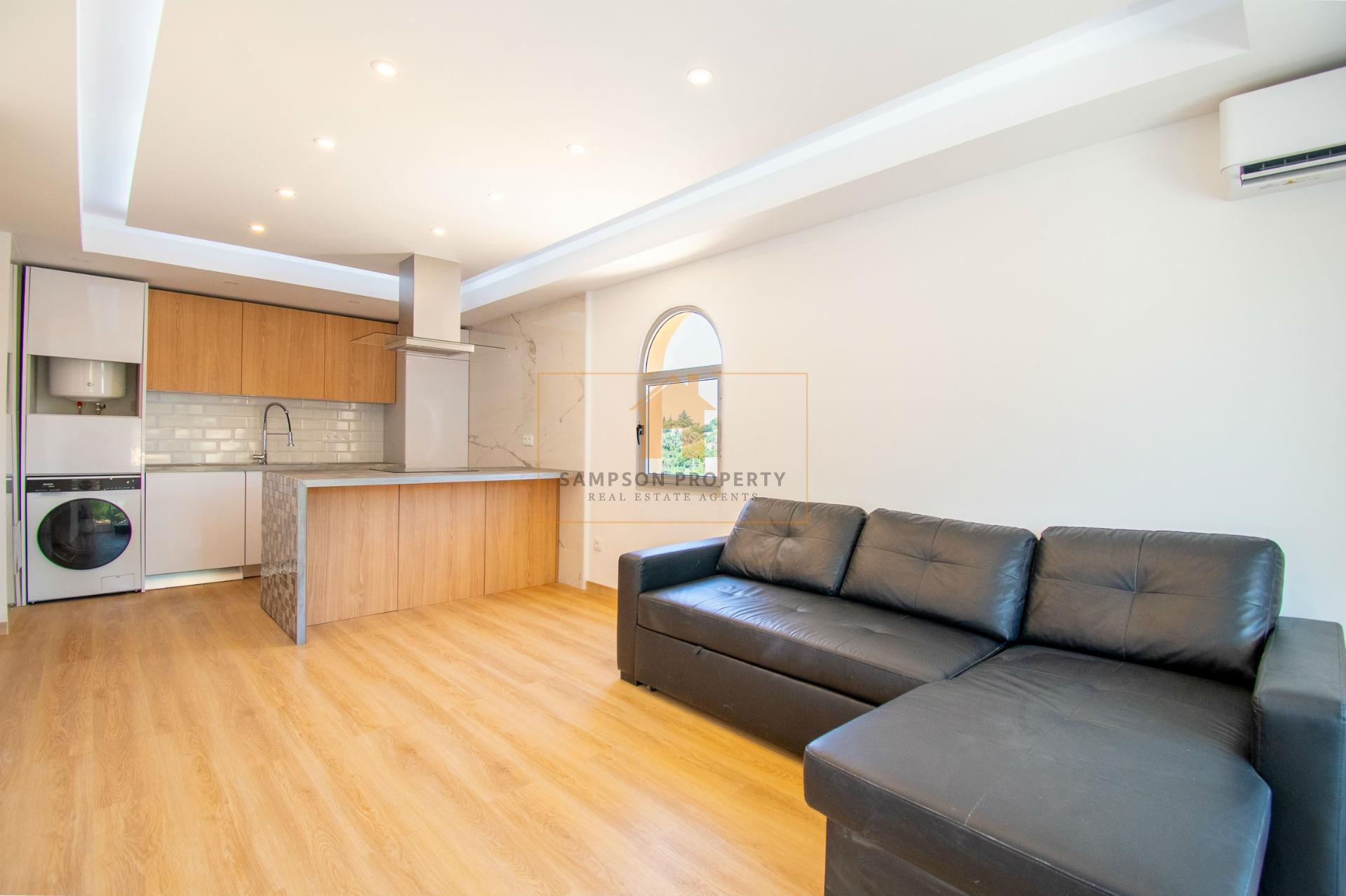 Para venda, apartamento T2 renovado em Carvoeiro