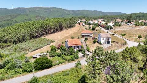 Moradia T4 Venda em Almaceda,Castelo Branco
