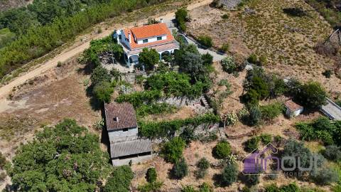 Moradia T4 Venda em Almaceda,Castelo Branco