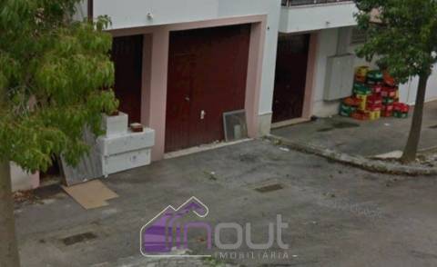 Garagem  Arrendamento em Tomar (São João Baptista) e Santa Maria dos Olivais,Tomar
