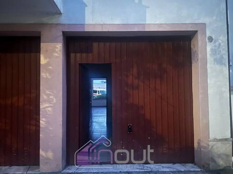 Garagem  Arrendamento em Tomar (São João Baptista) e Santa Maria dos Olivais,Tomar