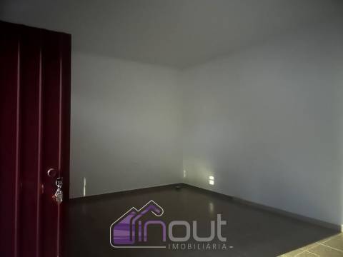 Garagem  Arrendamento em Tomar (São João Baptista) e Santa Maria dos Olivais,Tomar